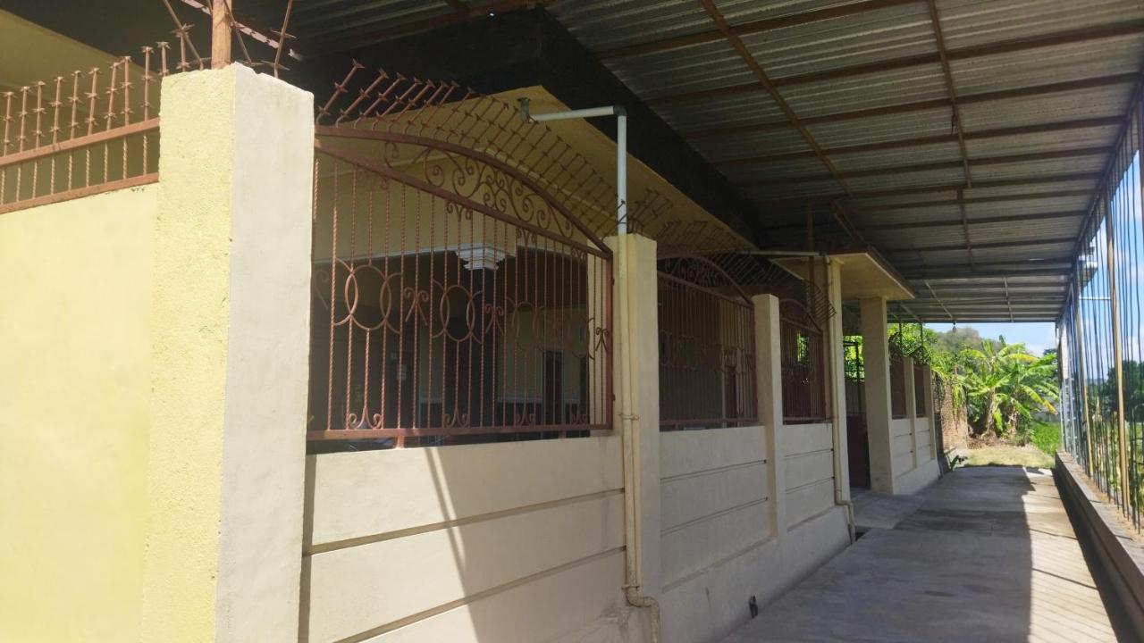 Homestay Bougenville *