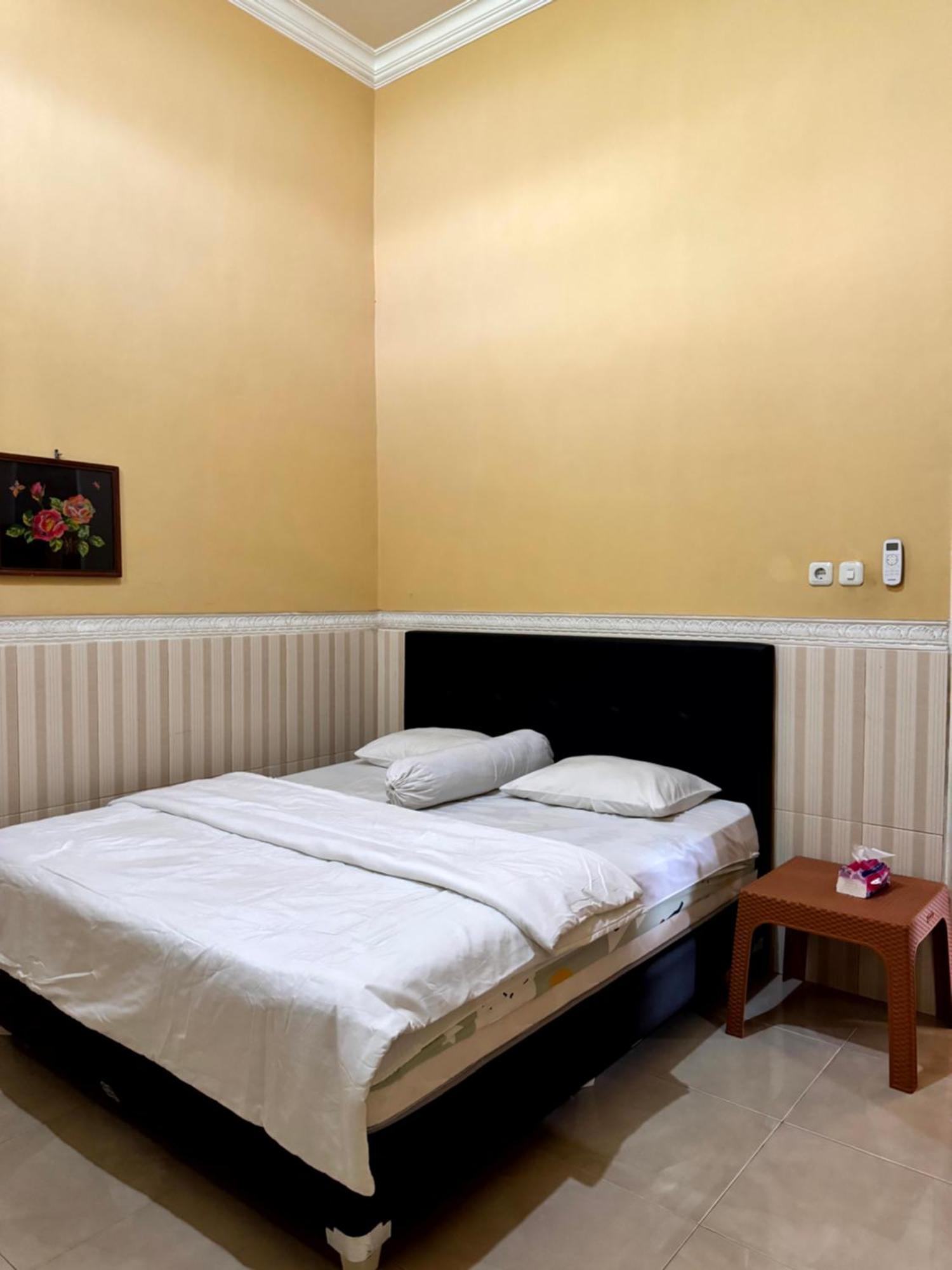 Bougenville Homestay *
