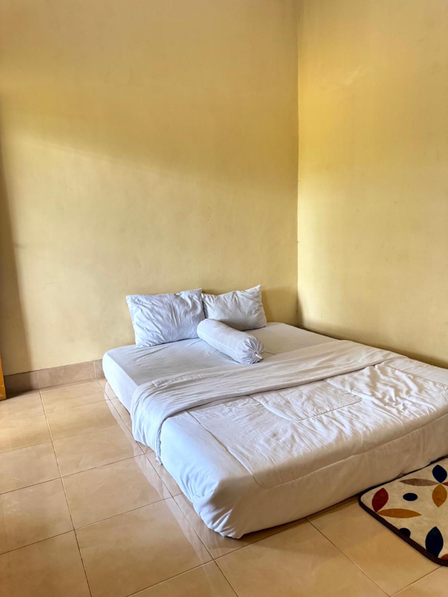 Homestay Bougenville Lembar (Lombok)