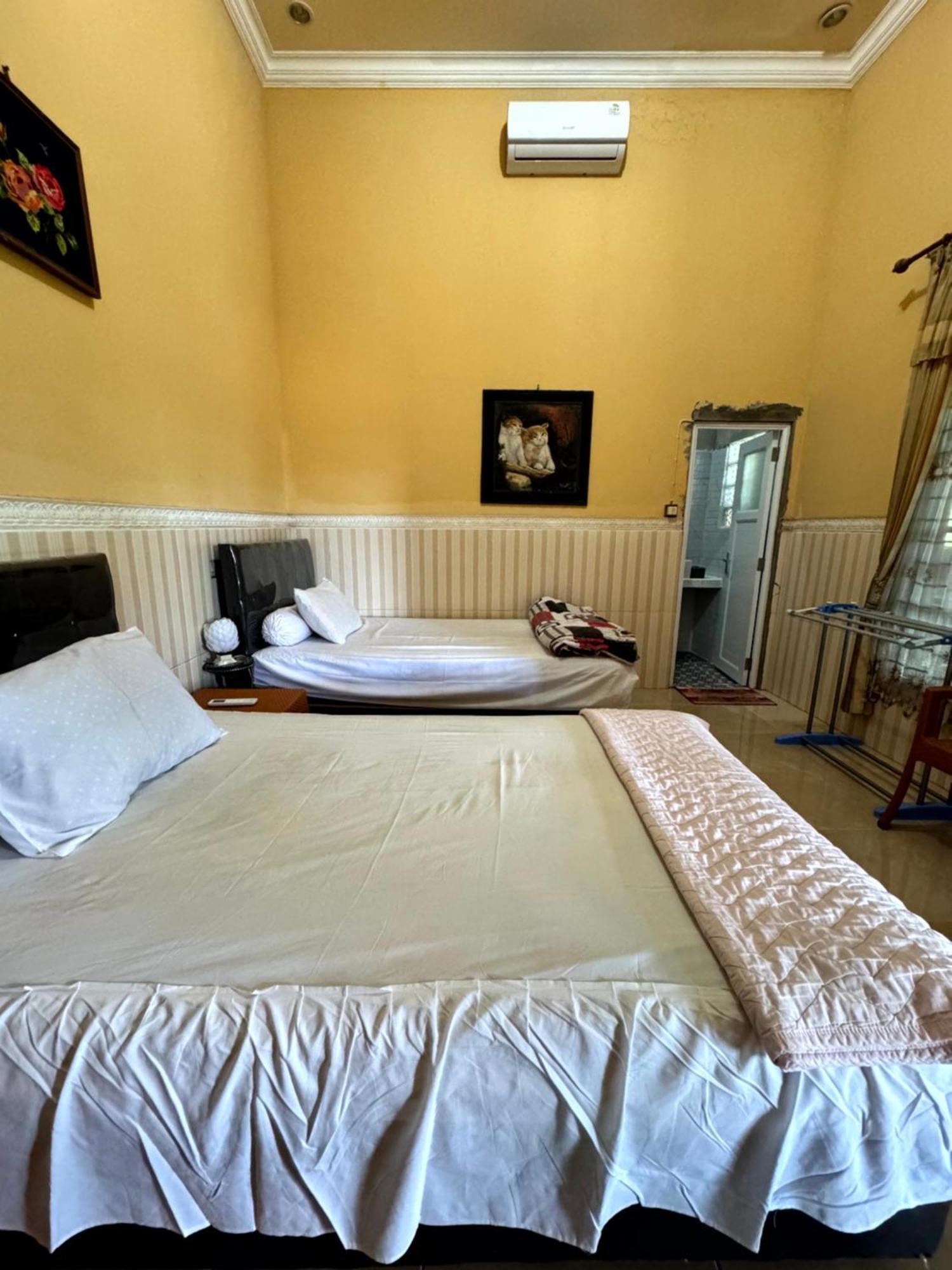 Homestay Bougenville Lembar (Lombok)